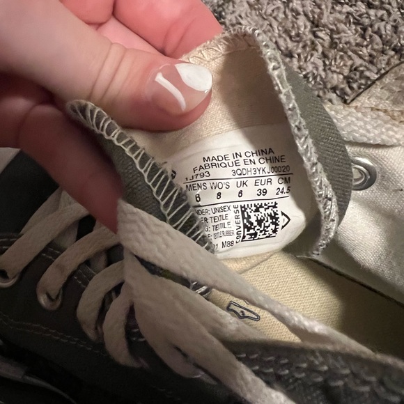 Women’s Gray All Star Converse - Picture 2 of 4